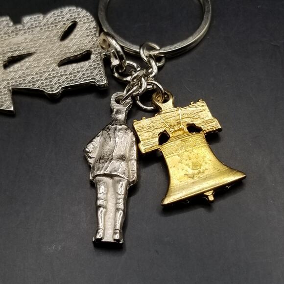 Philadelphia Souvenir Keychain LOVE Liberty Bell Ben Franklin Travel Collectible - Picture 6 of 7